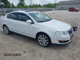 2010 Volkswagen Passat Komfort with VIN WVWJK7AN2AE077779, listed as a IAAI auction lot 42592604 with 101,735 mi miles and . Bid and sale history available at DreamBid. Image 1.