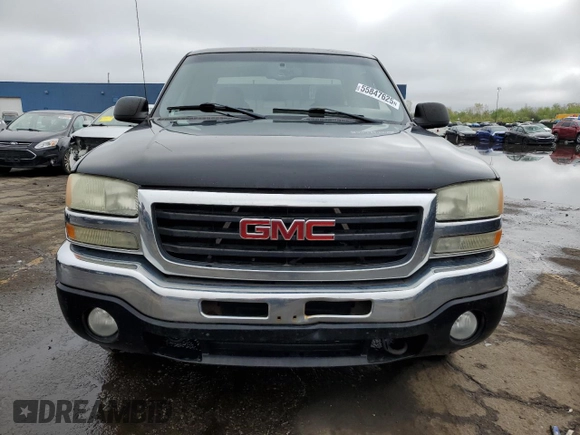 2004 GMC Sierra 1500 SLE z VIN 2GTEK19T541284612, wystawiony jako Copart lot #55847625 z przebiegiem Nie podano mil oraz Czysty tytuł • Clean title. Historia ofert i sprzedaży dostępna na DreamBid. Obrazek 5.