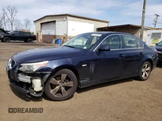 2006 BMW 5 Series 530xi with VIN WBANF735X6CG67105, listed as a Copart auction lot 51632655 with 164,969 mi miles and Salvage Title. Bid and sale history available at carsss.com. Image 1.