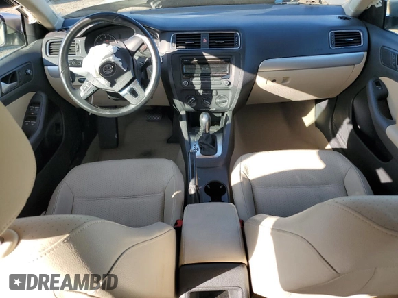 2014 Volkswagen Jetta SE with VIN 3VWD17AJ2EM240795, listed as a Copart auction lot 49749455 with 73,389 mi miles and Salvage title. Bid and sale history available at DreamBid. Image 8.