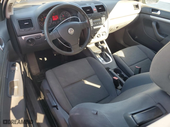 2007 Volkswagen Rabbit with VIN WVWBS71KX7W247187, listed as a Copart auction lot 82236494 with 141,583 mi miles and Salvage Title. Bid and sale history available at carsss.com. Image 8.