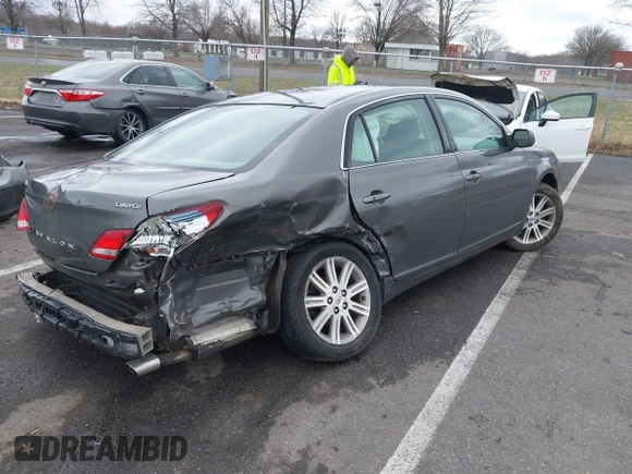 2006 Toyota Avalon XL with VIN 4T1BK36B16U111487, listed as a IAAI auction lot 41816193 with 214,557 mi miles. Bid and sale history available at carsss.com. Image 4.