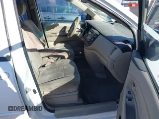 2005 Mazda MPV LX with VIN JM3LW28A950547853, listed as a IAAI auction lot 41755669 with 217,379 mi miles. Bid and sale history available at carsss.com. Image 5.