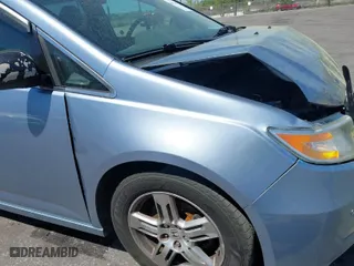 2013 Honda Odyssey Touring with VIN 5FNRL5H94DB069716, listed as a IAAI auction lot 41901369 with 243,492 mi miles. Bid and sale history available at carsss.com. Image 12.