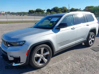 2022 Jeep Grand Cherokee Limited with VIN 1C4RJJBGXN8528951, listed as a IAAI auction lot 41819945 with 36,498 mi miles and . Bid and sale history available at DreamBid. Image 17.