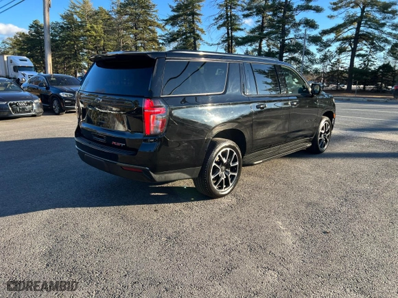2021 Chevrolet Suburban RST with VIN 1GNSKEKD0MR457206, listed as a Copart auction lot 83697674 with 139,570 mi miles and Clean Title. Bid and sale history available at carsss.com. Image 4.