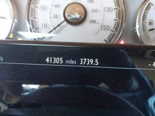 2018 Rolls-Royce Dawn z VIN SCA666D52JU115704, wystawiony jako IAAI lot #41816328 z przebiegiem 41 305 mil mil oraz . Historia ofert i sprzedaży dostępna na DreamBid. Obrazek 16.
