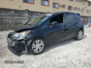 2017 Nissan Note SV z VIN 3N1CE2CP9HL355933, wystawiony jako Copart lot #61074125 z przebiegiem 70 507 mil mil oraz Szkoda całkowita • Salvage title. Historia ofert i sprzedaży dostępna na DreamBid. Obrazek 1.