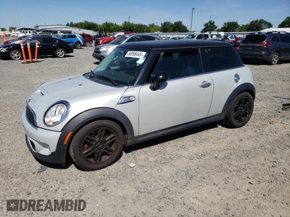 2013 MINI Hardtop S with VIN WMWSV3C50DT477287, listed as a Copart auction lot 56998445 with 238,282 mi miles and Clean Title. Bid and sale history available at DreamBid. Image 1.