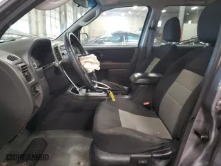 2007 Ford Escape XLT with VIN 1FMYU93107KB80803, listed as a Copart auction lot 45654325 with 135,894 mi miles and Salvage Title. Bid and sale history available at carsss.com. Image 7.