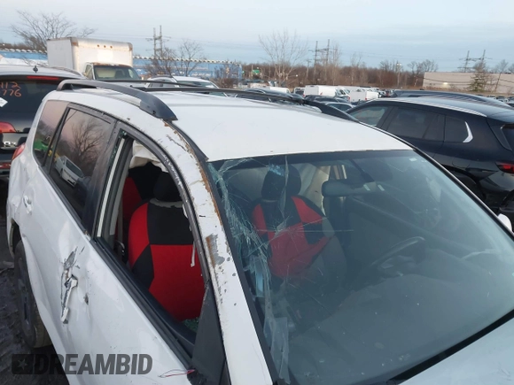 2007 Toyota RAV4 Limited with VIN JTMBK31V075032734, listed as a IAAI auction lot 41140896 with 204,551 mi miles. Bid and sale history available at carsss.com. Image 20.