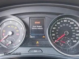 2020 Volkswagen Atlas SE z VIN 1V2DP2CAXLC500309, wystawiony jako IAAI lot #42168053 z przebiegiem 38 511 mil mil oraz . Historia ofert i sprzedaży dostępna na DreamBid. Obrazek 7.