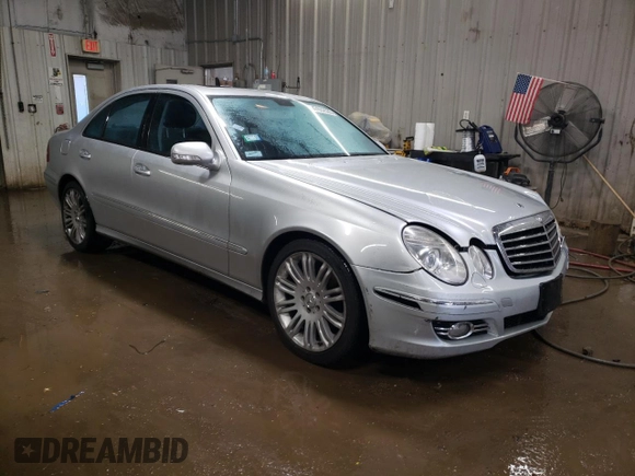 2007 Mercedes-Benz E-Class 3.5L with VIN WDBUF87X87X218737, listed as a Copart auction lot 47632535 with 123,742 mi miles and Salvage Title. Bid and sale history available at carsss.com. Image 4.