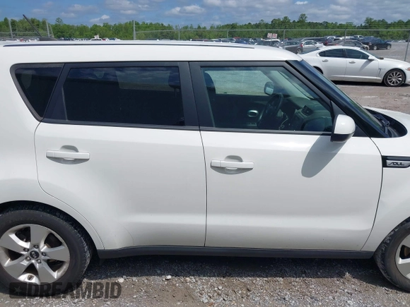 2018 Kia Soul with VIN KNDJN2A21J7561561, listed as a IAAI auction lot 42217257 with 41,911 mi miles and . Bid and sale history available at DreamBid. Image 13.