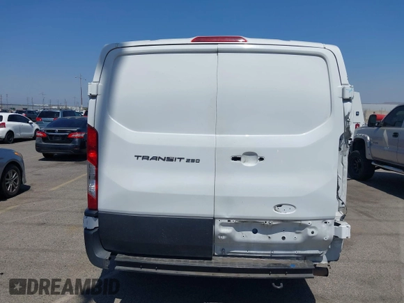 2020 Ford Transit Cargo с VIN 1FTBR1Y84LKB37403, выставлен на аукционе IAAI как лот 42501372 с пробегом 108 257 миль миль и . История ставок и продаж доступна на DreamBid. Изображение 17.