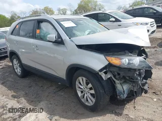 2011 Kia Sorento LX with VIN 5XYKT4A22BG063573, listed as a IAAI auction lot 41942588 with 1 mi miles. Bid and sale history available at carsss.com. Image 1.