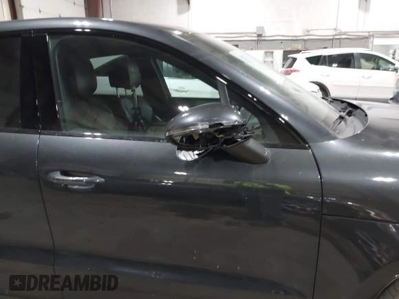 2018 Porsche Macan GTS with VIN WP1AG2A57JLB61630, listed as a IAAI auction lot 41633174 with 84,412 mi miles and . Bid and sale history available at DreamBid. Image 17.