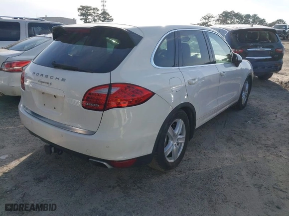 2011 Porsche Cayenne S with VIN WP1AB2A24BLA42343, listed as a IAAI auction lot 41584480 with 161,586 mi miles. Bid and sale history available at carsss.com. Image 4.
