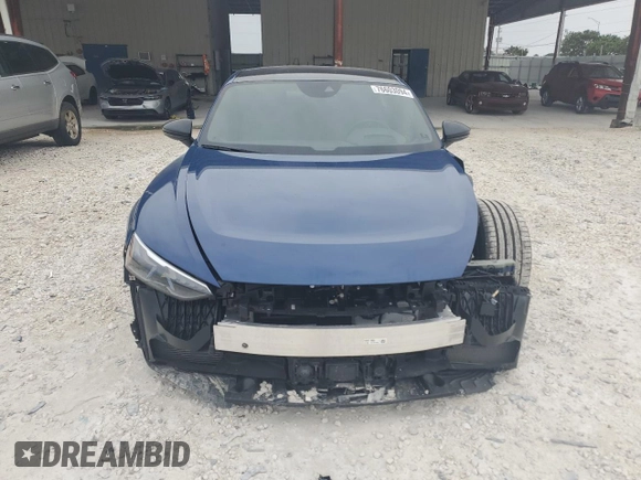 2023 Audi RS e-tron GT z VIN WAUBHBFW1P7903684, wystawiony jako Copart lot #76603094 z przebiegiem 6071 mil mil oraz Nie do naprawy. Historia ofert i sprzedaży dostępna na DreamBid. Obrazek 5.