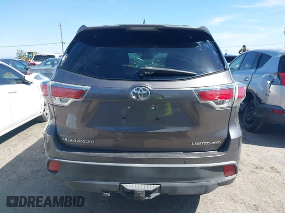 2015 Toyota Highlander Limited with VIN 5TDDKRFH2FS139999, listed as a IAAI auction lot 42380799 with 66,517 mi miles and . Bid and sale history available at DreamBid. Image 17.