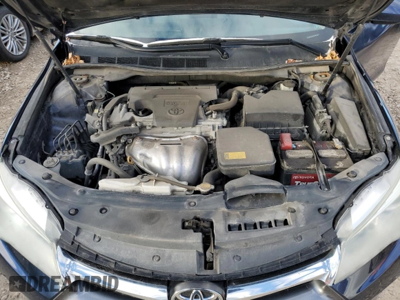 2015 Toyota Camry XLE z VIN 4T4BF1FK5FR451689, wystawiony jako Copart lot #81129304 z przebiegiem 88 446 mil mil oraz Szkoda całkowita • Salvage title. Historia ofert i sprzedaży dostępna na DreamBid. Obrazek 11.