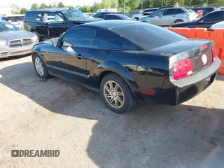 2007 Ford Mustang Deluxe с VIN 1ZVFT80N975339457, выставлен на аукционе IAAI как лот 42080705 с пробегом 174 771 миль миль и . История ставок и продаж доступна на DreamBid. Изображение 3.