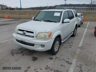 2006 Toyota Sequoia Limited with VIN 5TDBT48A06S275930, listed as a IAAI auction lot 41565423 with 192,993 mi miles. Bid and sale history available at carsss.com. Image 17.