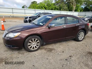 2013 Chrysler 200 Limited z VIN 1C3CCBCGXDN527713, wystawiony jako Copart lot #56308555 z przebiegiem 92 357 mil mil oraz Czysty tytuł • Clean title. Historia ofert i sprzedaży dostępna na DreamBid. Obrazek 1.