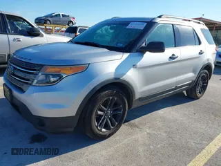 2015 Ford Explorer with VIN 1FM5K7B85FGC23982, listed as a IAAI auction lot 42154220 with 211,883 mi miles and . Bid and sale history available at DreamBid. Image 2.