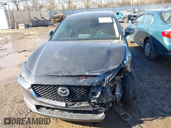 2021 Mazda CX-30 Preferred with VIN 3MVDMBCL4MM224154, listed as a IAAI auction lot 41442357 with 41,648 mi miles. Bid and sale history available at carsss.com. Image 12.