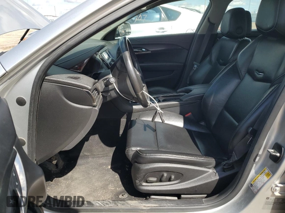 2013 Cadillac ATS z VIN 1G6AA5RA0D0132534, wystawiony jako Copart lot #55523865 z przebiegiem Nie podano mil oraz Czysty tytuł • Clean title. Historia ofert i sprzedaży dostępna na DreamBid. Obrazek 7.