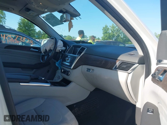 2015 Mercedes-Benz M 350 with VIN 4JGDA5HB4FA577677, listed as a IAAI auction lot 42518630 with 237,779 mi miles and . Bid and sale history available at DreamBid. Image 5.