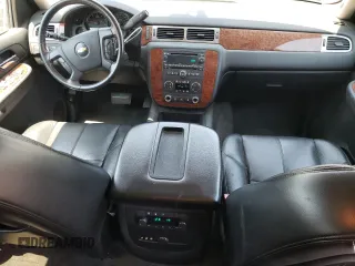 2007 Chevrolet Suburban LT with VIN 3GNFK16377G109063, listed as a Copart auction lot 64665335 with 46,969 mi miles and Clean title. Bid and sale history available at DreamBid. Image 8.
