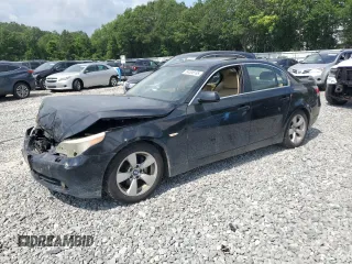2005 BMW 5 Series 530i z VIN WBANA73585B814800, wystawiony jako Copart lot #64536185 z przebiegiem 240 255 mil mil oraz Czysty tytuł • Clean title. Historia ofert i sprzedaży dostępna na DreamBid. Obrazek 1.