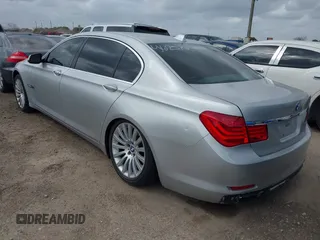 2009 BMW 7 Series 750Li with VIN WBAKB83589CY62576, listed as a IAAI auction lot 41742027 with 124,717 mi miles and . Bid and sale history available at DreamBid. Image 3.