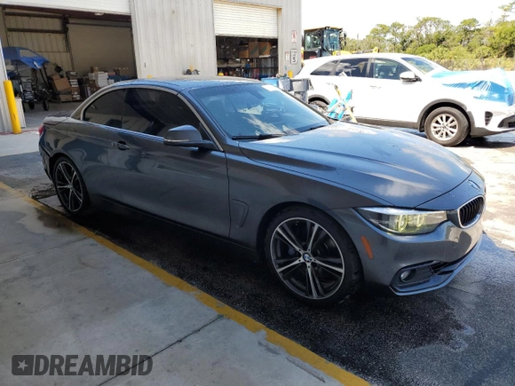 2018 BMW 4 Series 430i z VIN WBA4Z1C57JEC72408, wystawiony jako Copart lot #56664565 z przebiegiem 97 605 mil mil oraz Szkoda całkowita • Salvage title. Historia ofert i sprzedaży dostępna na DreamBid. Obrazek 4.