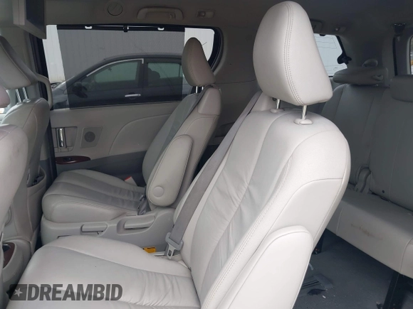 2011 Toyota Sienna XLE with VIN 5TDDK3DC8BS009918, listed as a IAAI auction lot 41937680 with 169,032 mi miles. Bid and sale history available at carsss.com. Image 8.