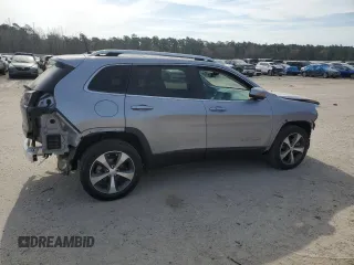 2020 Jeep Cherokee Limited z VIN 1C4PJLDB7LD657268, wystawiony jako Copart lot #50716265 z przebiegiem 14 672 mil mil oraz Szkoda całkowita • Salvage title. Historia ofert i sprzedaży dostępna na DreamBid. Obrazek 3.