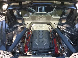 2024 Chevrolet Corvette 2LT z VIN 1G1YB2D43R5105307, wystawiony jako IAAI lot #42060470 z przebiegiem 9400 mil mil oraz . Historia ofert i sprzedaży dostępna na DreamBid. Obrazek 10.