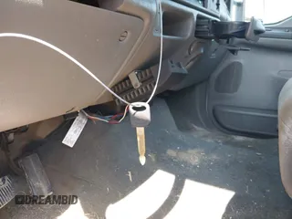 2003 Ford F-250 XL с VIN 1FTNX21P43ED12211, выставлен на аукционе IAAI как лот 42267003 с пробегом 214 101 миль миль и . История ставок и продаж доступна на DreamBid. Изображение 11.
