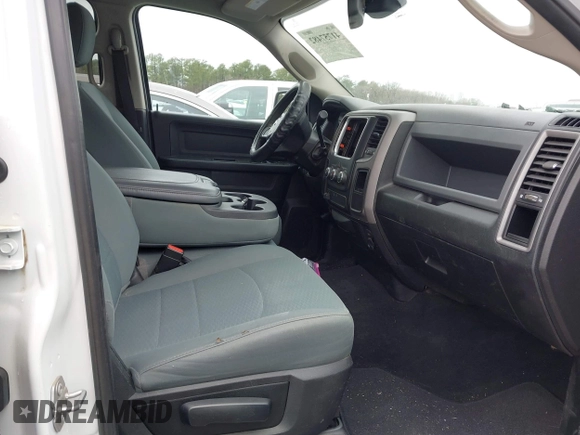 2018 Ram 2500 Tradesman with VIN 3C6UR4CJ5JG313018, listed as a IAAI auction lot 41757482 with 189,507 mi miles and . Bid and sale history available at DreamBid. Image 5.