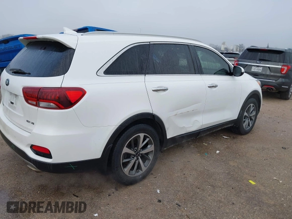 2019 Kia Sorento EX V6 with VIN 5XYPH4A55KG500564, listed as a IAAI auction lot 41169310 with 89,902 mi miles. Bid and sale history available at carsss.com. Image 4.
