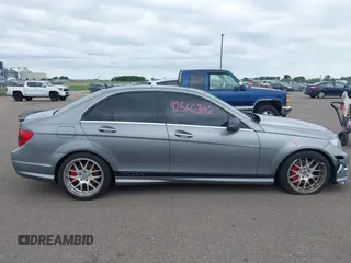 2013 Mercedes-Benz C 300 Sport с VIN WDDGF8AB1DR256425, выставлен на аукционе IAAI как лот 42560342 с пробегом 119 440 миль миль и . История ставок и продаж доступна на DreamBid. Изображение 13.