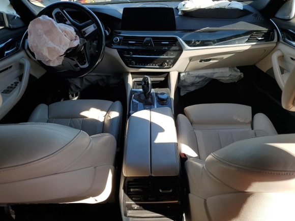 2018 BMW 5 Series M550i xDrive with VIN WBAJB9C55JG463848, listed as a Copart auction lot 48485765 with 47,078 mi miles and Salvage Title. Bid and sale history available at carsss.com. Image 8.