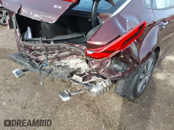 2019 Kia Optima EX with VIN 5XXGU4L11KG313557, listed as a IAAI auction lot 40973008 with 66,269 mi miles. Bid and sale history available at carsss.com. Image 6.