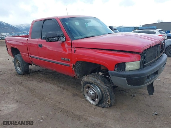 2001 Dodge Ram 2500 with VIN 1B7KF23631J193985, listed as a IAAI auction lot 41851679 with 322,105 mi miles. Bid and sale history available at carsss.com. Image 1.