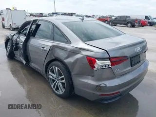 2021 Audi A6 Premium Plus z VIN WAUE3AF21MN046096, wystawiony jako IAAI lot #42140968 z przebiegiem 56 753 mil mil oraz . Historia ofert i sprzedaży dostępna na DreamBid. Obrazek 3.