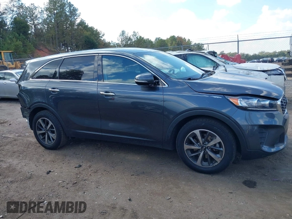 2020 Kia Sorento LX V6 with VIN 5XYPG4A57LG680747, listed as a IAAI auction lot 40729596 with 108,559 mi miles. Bid and sale history available at carsss.com. Image 13.