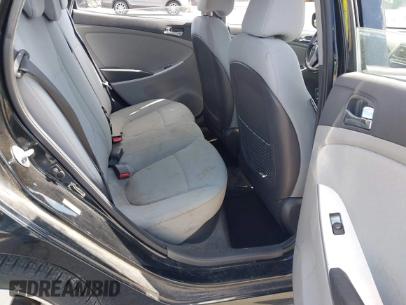 2014 Hyundai Accent SE z VIN KMHCU5AE6EU165345, wystawiony jako IAAI lot #42308781 z przebiegiem 98 216 mil mil oraz . Historia ofert i sprzedaży dostępna na DreamBid. Obrazek 8.