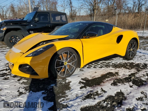 2024 Lotus Emira First Edition z VIN SCCLEKAX2RHB11154, wystawiony jako Copart lot #86479894 z przebiegiem 4634 mil mil oraz Szkody całkowita. Historia ofert i sprzedaży dostępna na DreamBid. Obrazek 1.